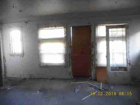 2675 Glendale (22)_m.jpg